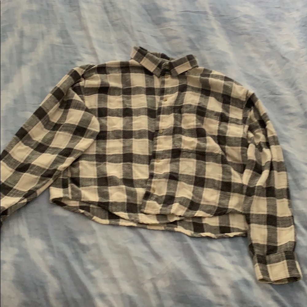 AE cropped flannel